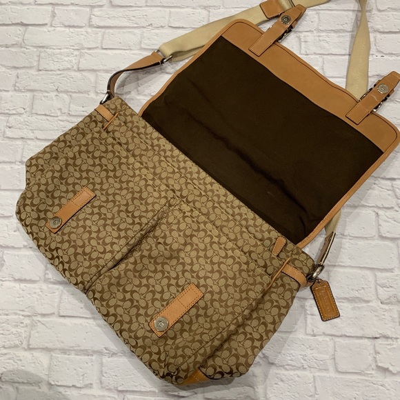 Coach Bags Coach Signature Voyager Messenger Bag Poshmark